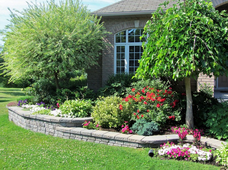 Retaining-Wall-Installation-West-Palm-Beach-FL